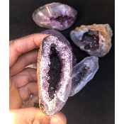 AMETHYST- ACHAT GEODE  Packung mit 1500g