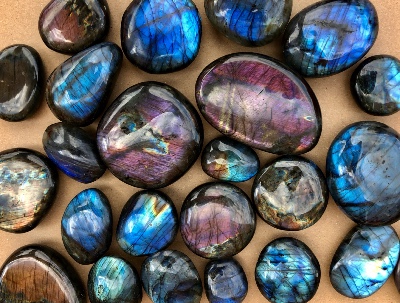 PIERRE LABRADORITE GALET