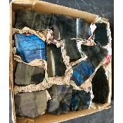 LABRADORIT EINE POLIERTE SEITE 14 Stück