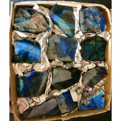 LABRADORIT eine polierte Seite Box von 12 Stück